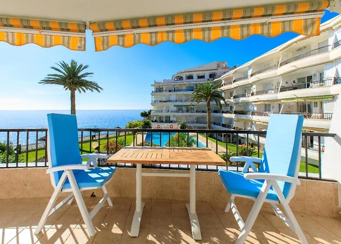 Acapulco Playa * Nerja